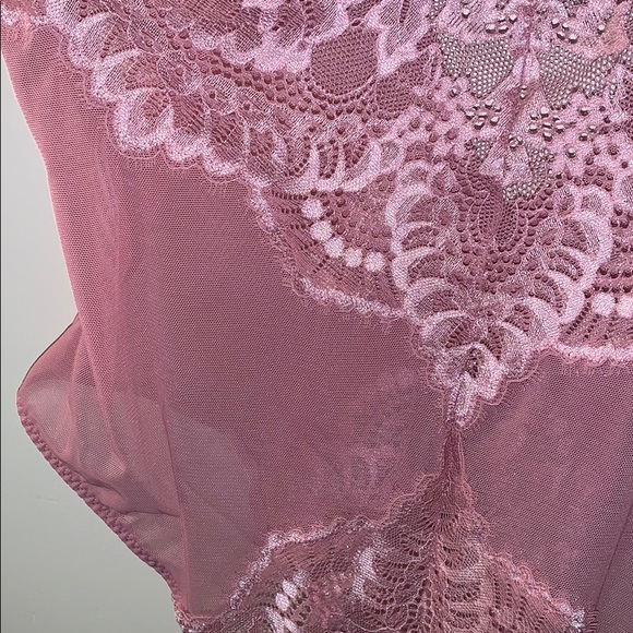 LaSenza Sexy Like-New Pink Lacy Bodysuit with Padded Cups. Perfectly versatile! - Picture 2 of 7
